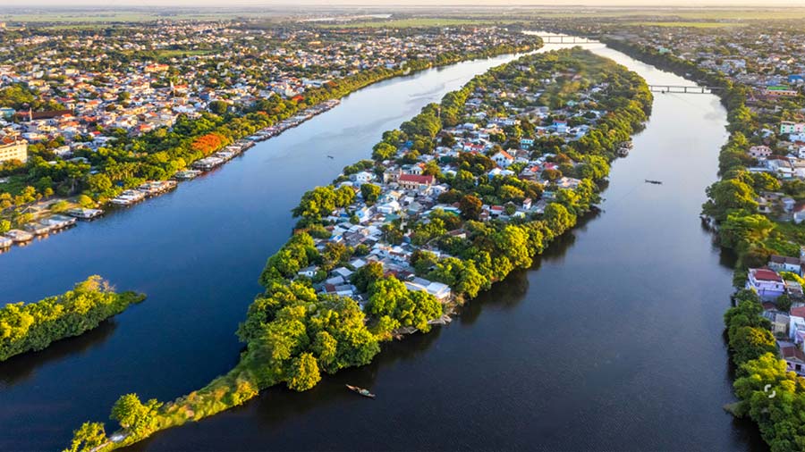 越南的公共服务有所改善，但反腐败工作，透明度需要重点